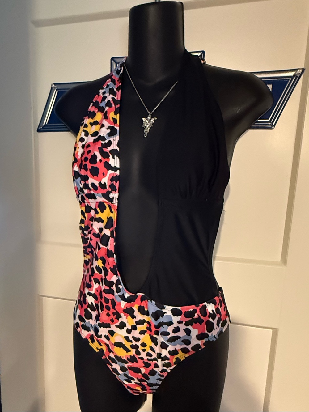 PatPat Colorblock Leopard One-Piece Swimsuit in Black and Multi